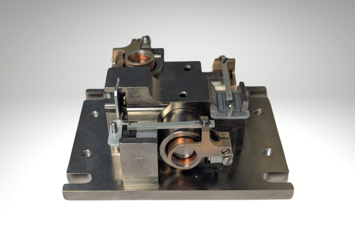 Unpowered Recording Accelerographs in Seismic Monitoring